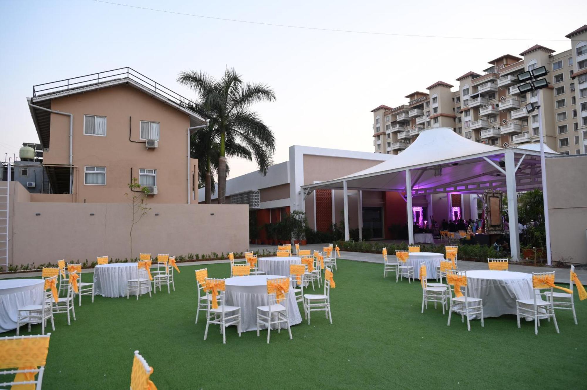 Hotel Haldi Nashik Exterior foto