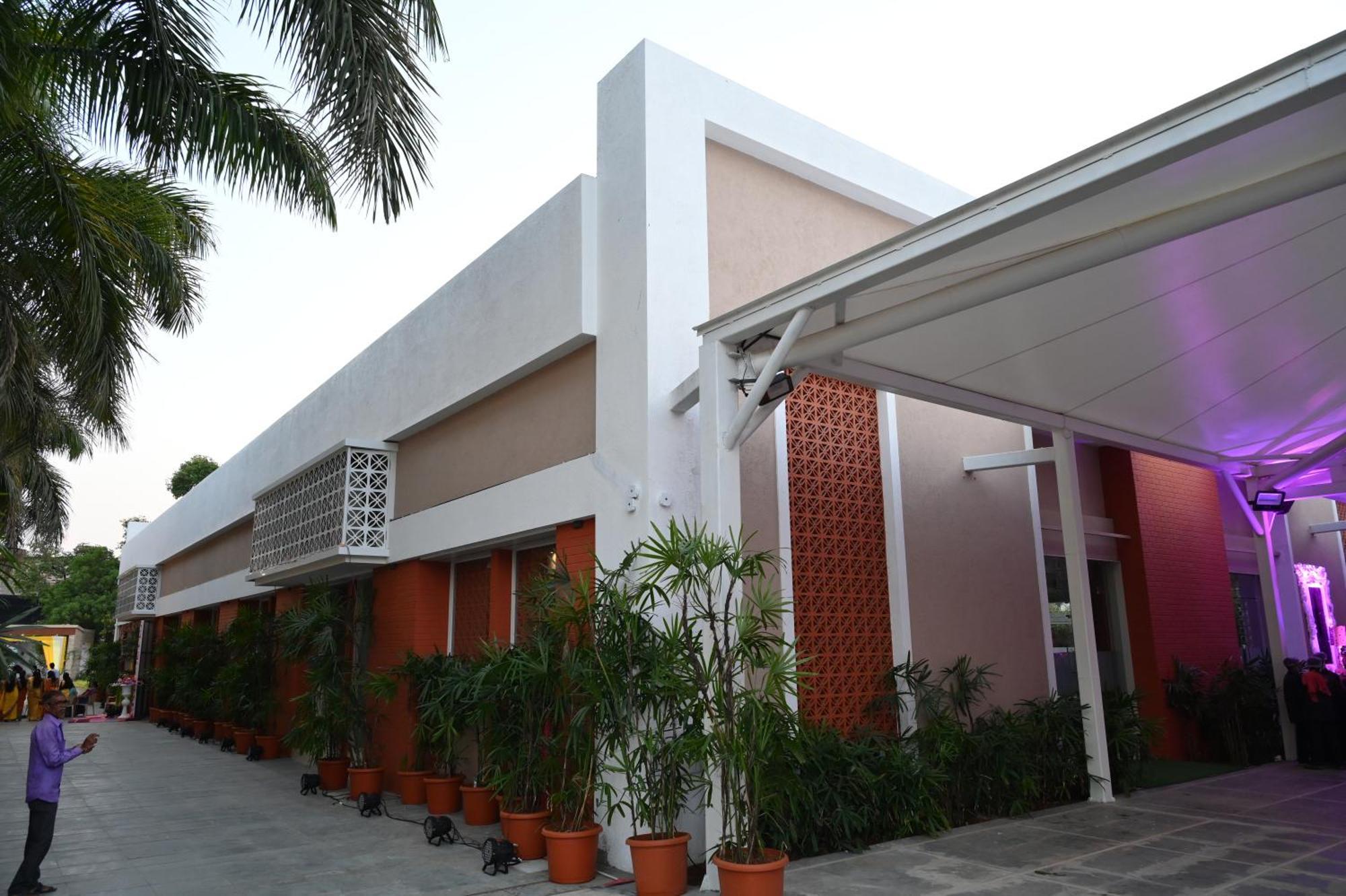 Hotel Haldi Nashik Exterior foto