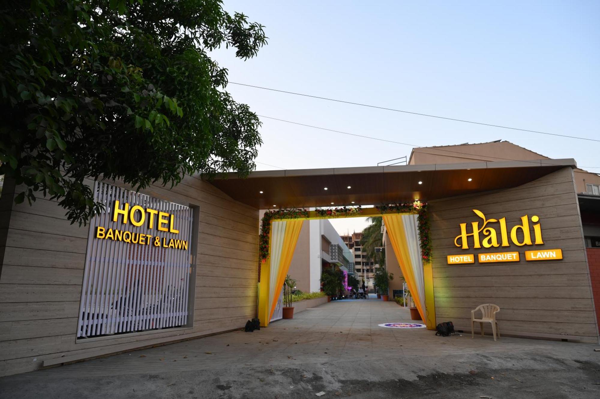 Hotel Haldi Nashik Exterior foto